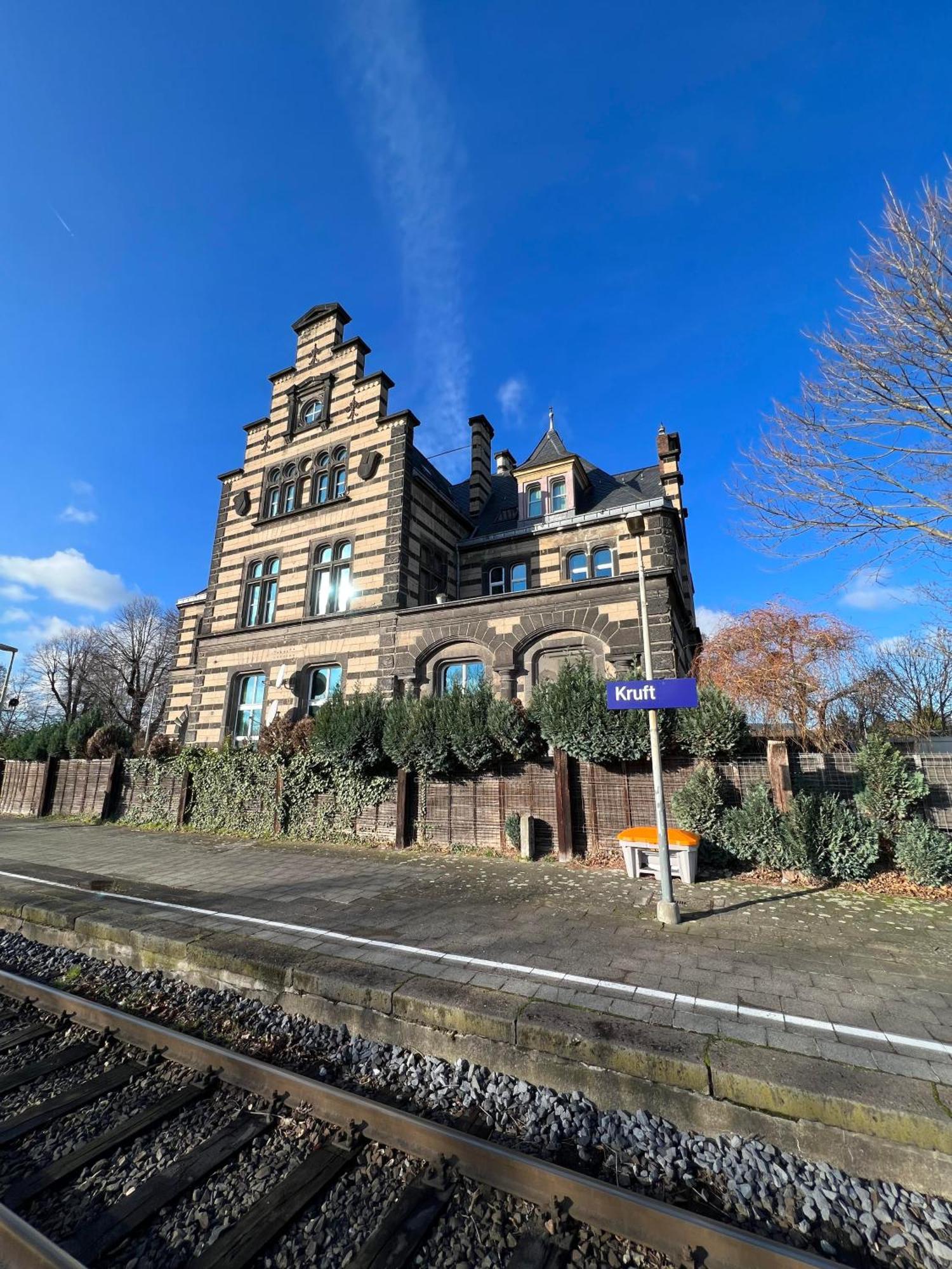 Wohnen Wie Im Schloss - Alter Bahnhof Von Kruft Екстер'єр фото